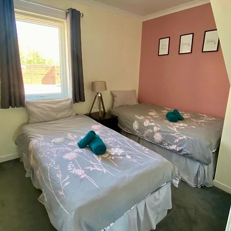 Cosy Cottage With Free Parking Close To Airport 에든버러 외부 사진