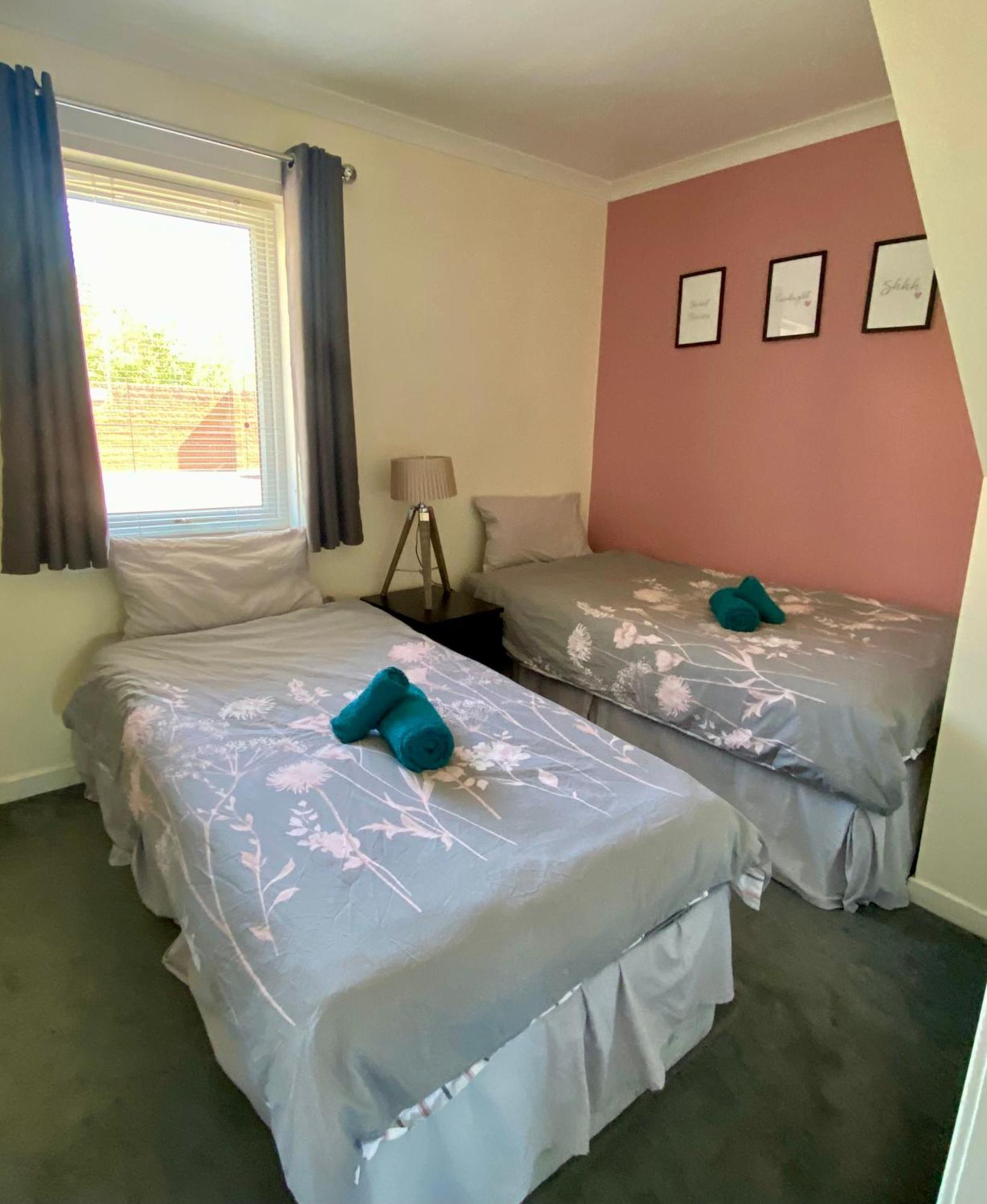 Cosy Cottage With Free Parking Close To Airport 에든버러 외부 사진